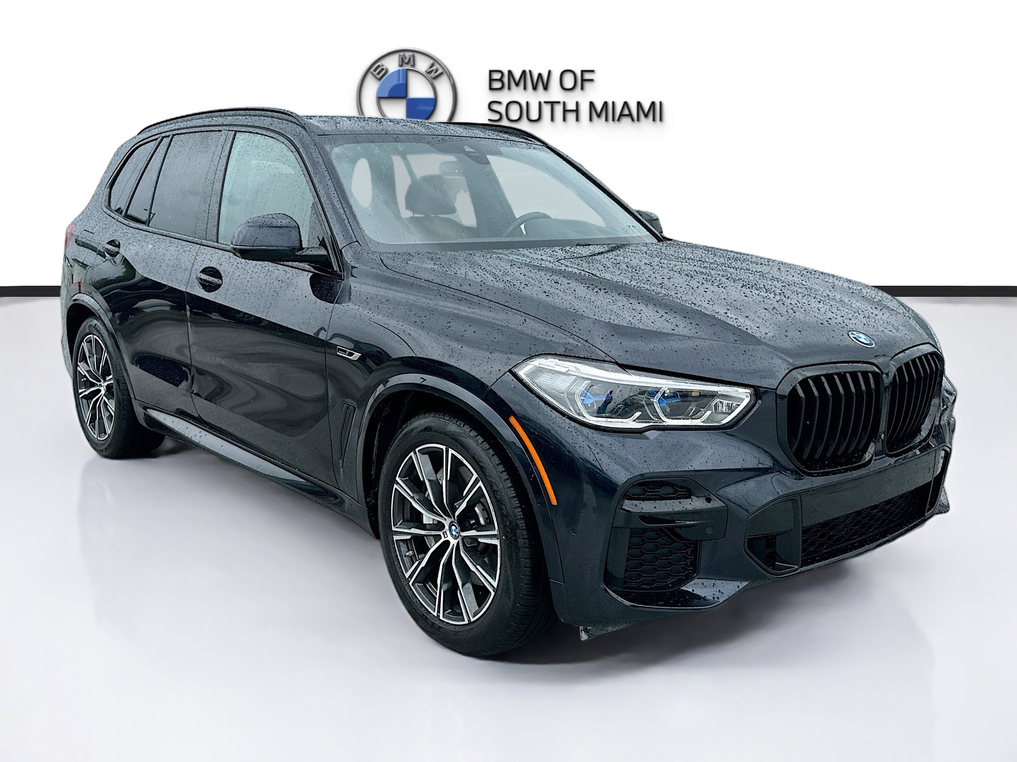 Used 2022 BMW X5 xDrive45e w/ M Sport Package AWD/4WD image 1