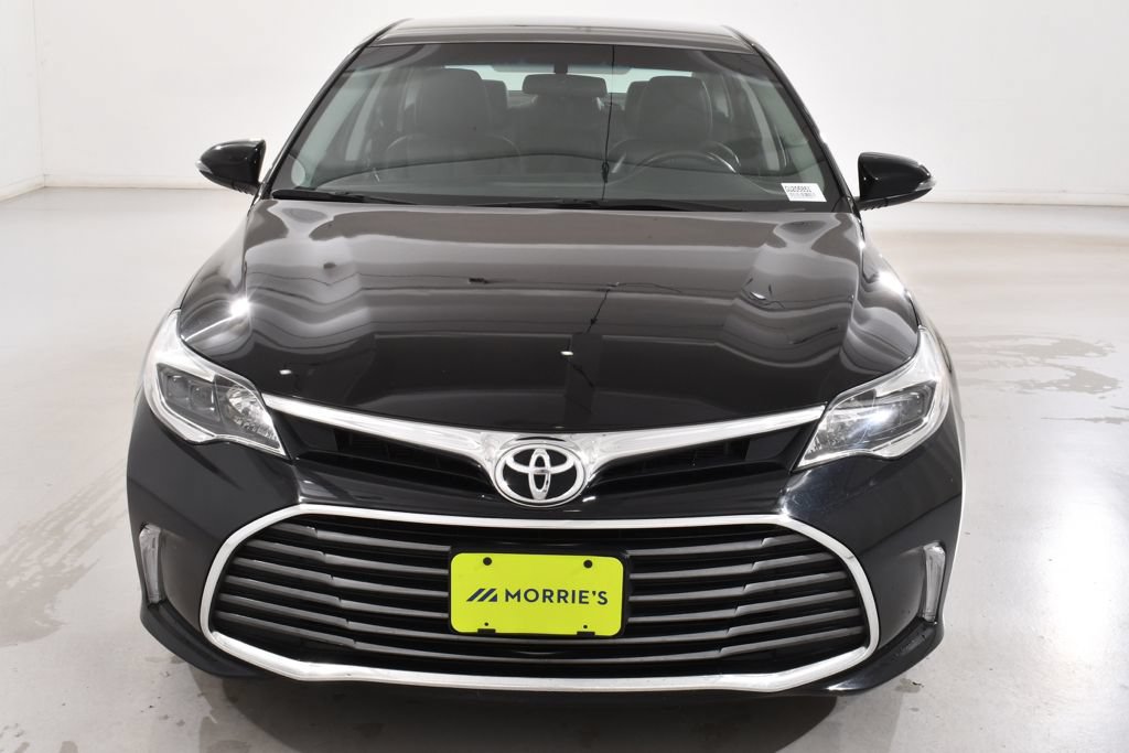Used 2016 Toyota Avalon XLE FWD image 3