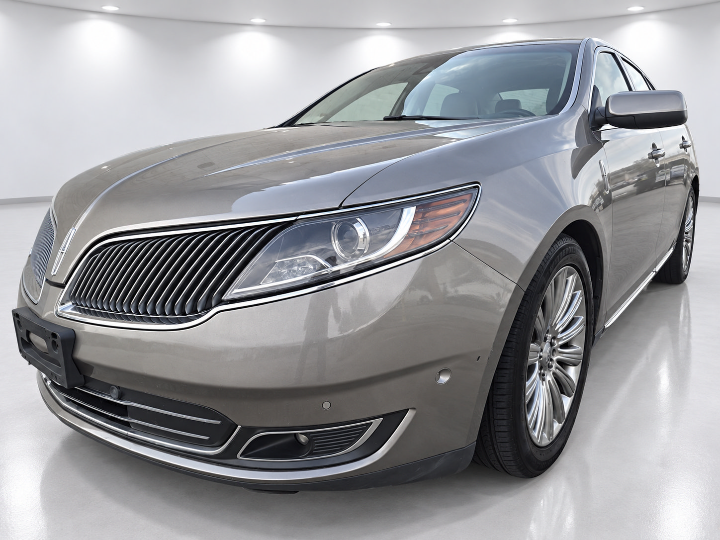 Used 2016 Lincoln MKS w/ Equipment Group 101A FWD image 1