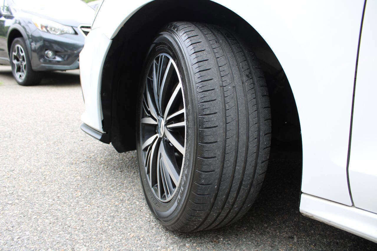 Used 2018 Volkswagen Jetta Wolfsburg Edition image 17