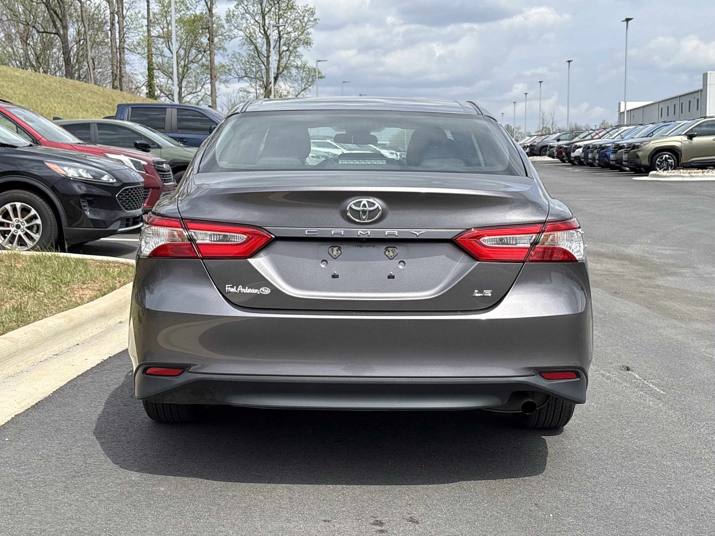 Used 2018 Toyota Camry LE FWD image 10