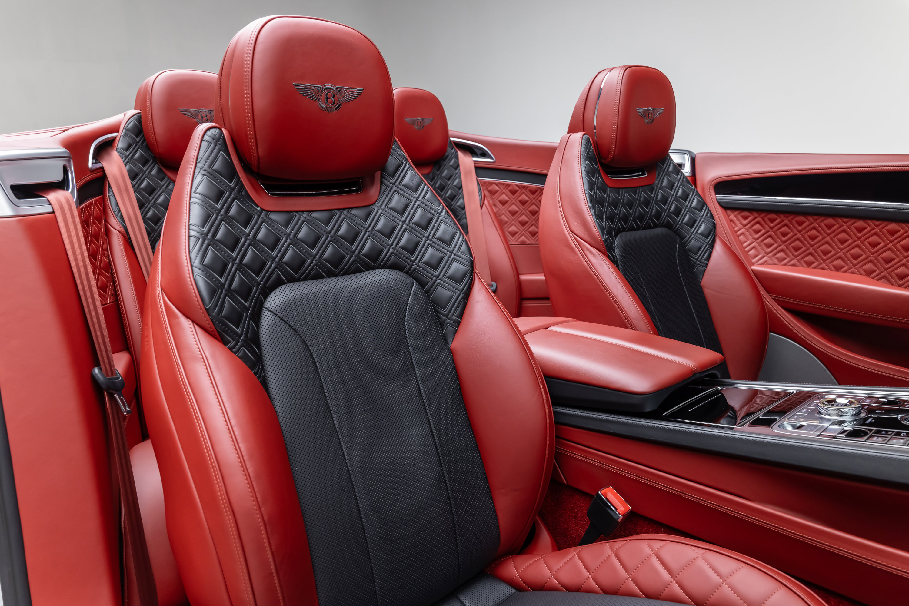 Used 2020 Bentley Continental GT image 46