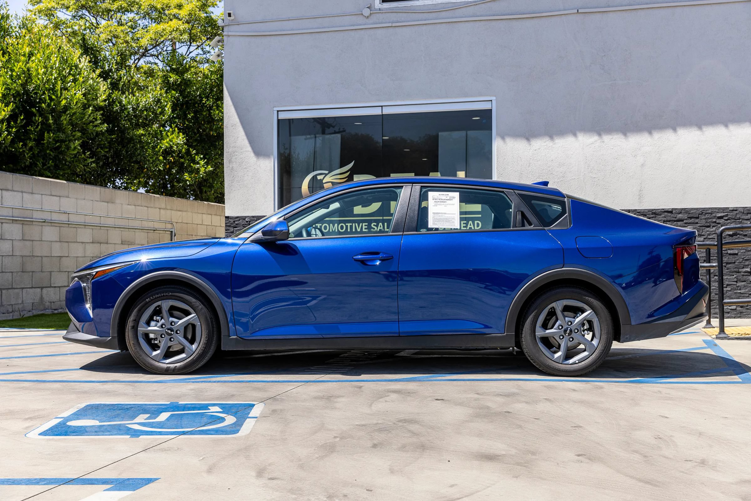 Used 2025 Kia K4 FWD image 9
