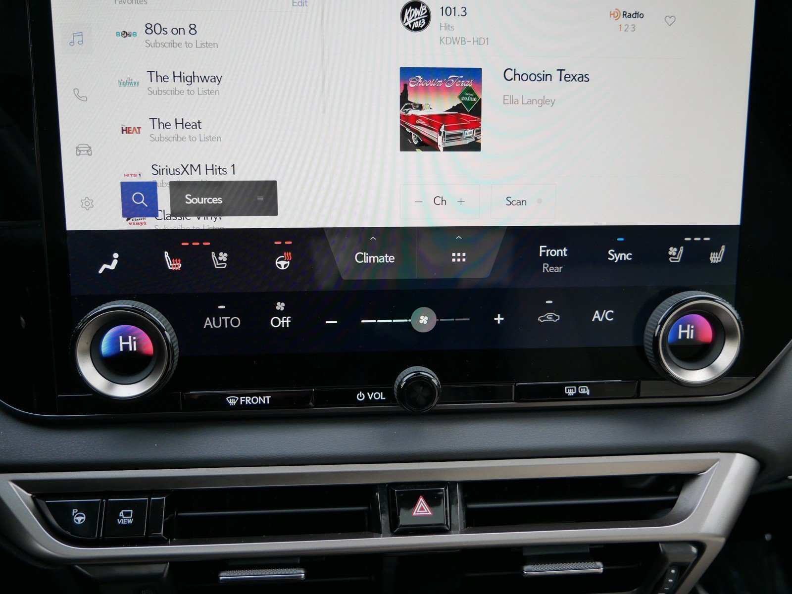 Certified 2023 Lexus RX 350 AWD w/ Cold Area Package image 22