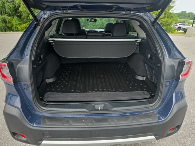 Certified 2025 Subaru Outback Limited AWD/4WD image 16