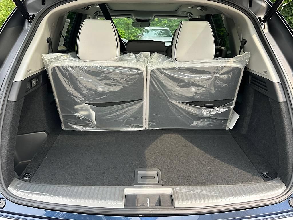 New 2026 Acura MDX w/ Advance Package AWD/4WD image 6