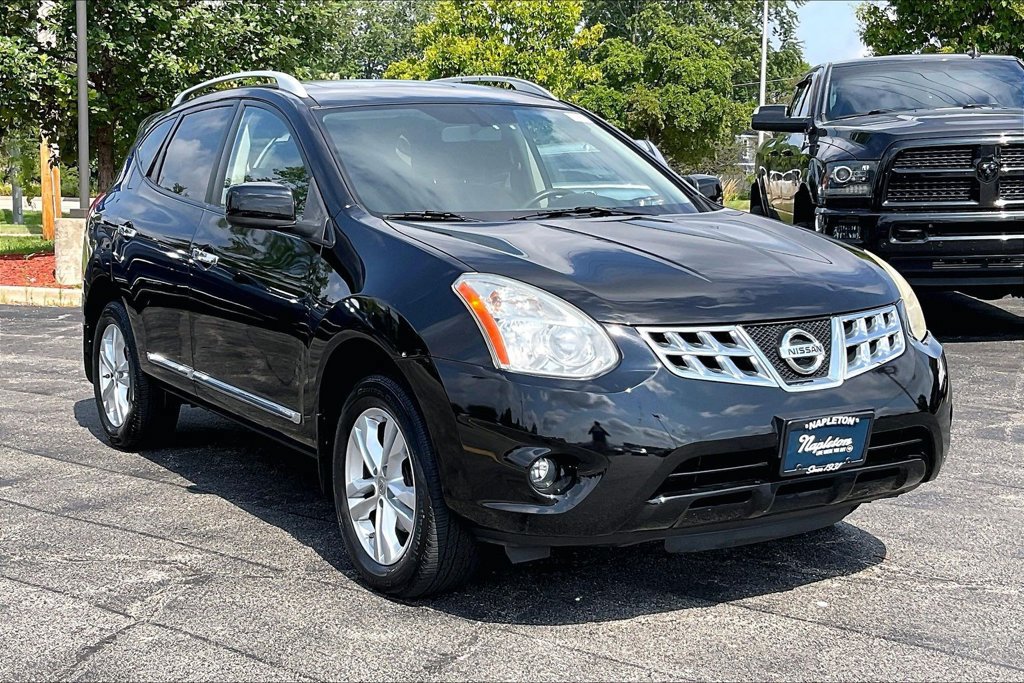 Used 2013 Nissan Rogue SV w/ Premium Pkg AWD/4WD image 38