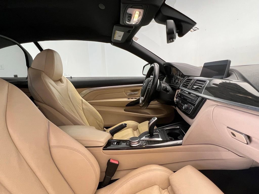 Used 2020 BMW 430i xDrive Convertible w/ M Sport Package AWD/4WD image 10