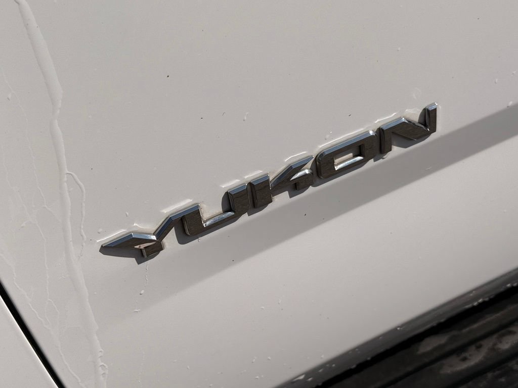 Used 2020 GMC Yukon SLT AWD/4WD image 9