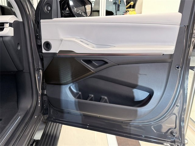 New 2026 Lincoln Navigator L Black Label image 14