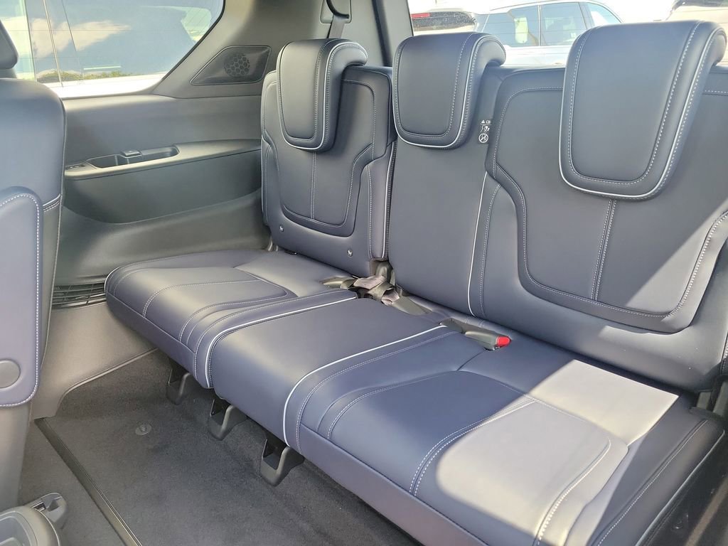 New 2026 INFINITI QX80 4WD w/ Sport Exterior Package image 15