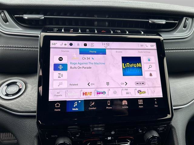 New 2025 Jeep Grand Cherokee L Limited image 12