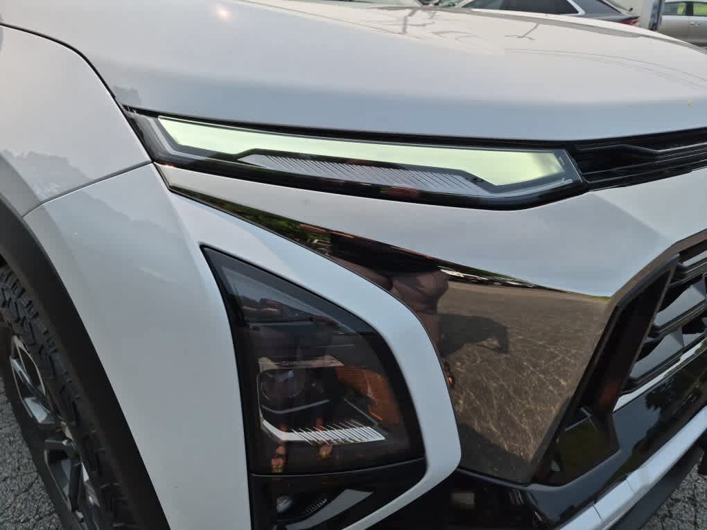 New 2026 Chevrolet Equinox ACTIV w/ Convenience Package III AWD/4WD image 10