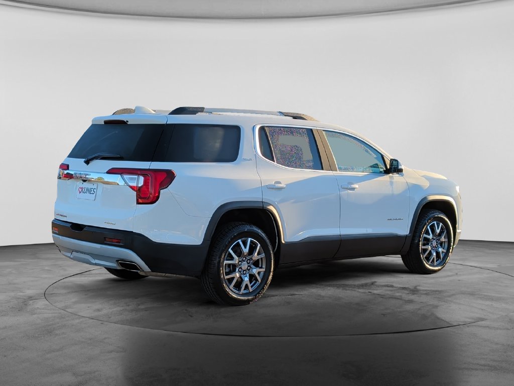 Used 2023 GMC Acadia SLT AWD/4WD image 7