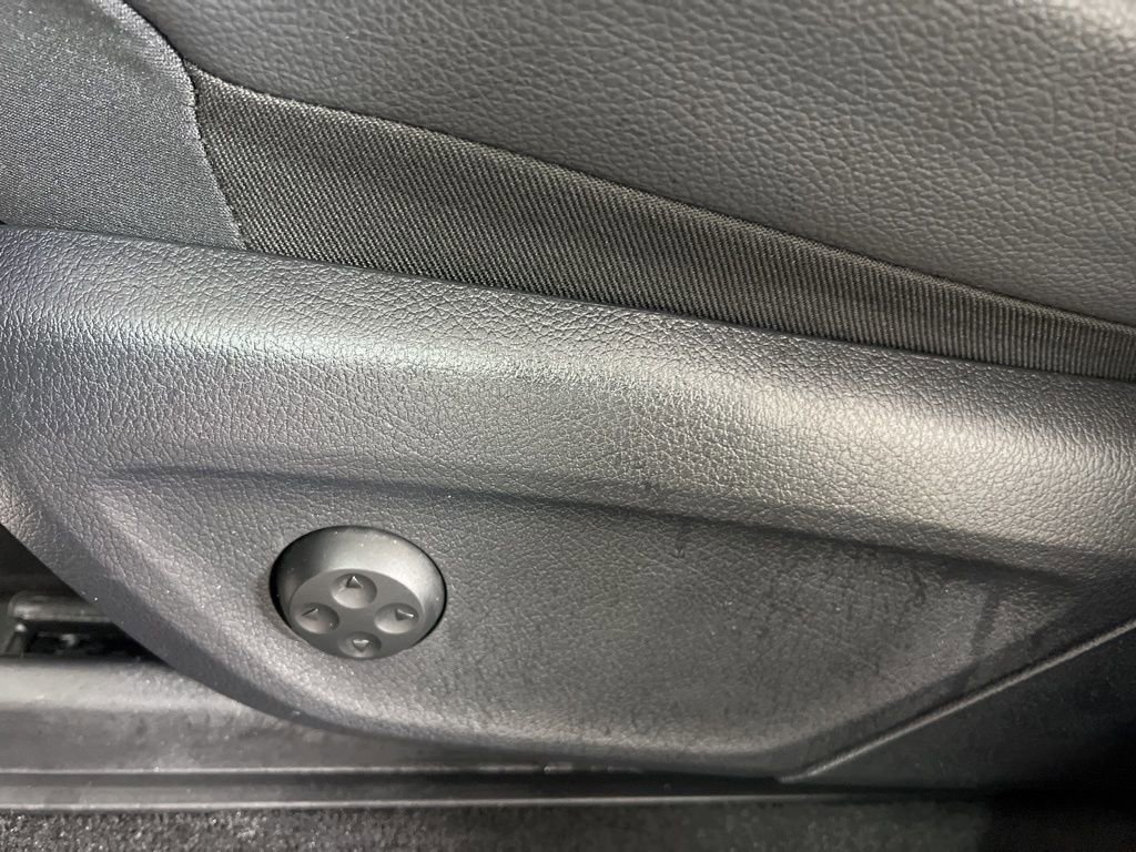 Certified 2026 Mercedes-Benz GLE 350 4MATIC image 4