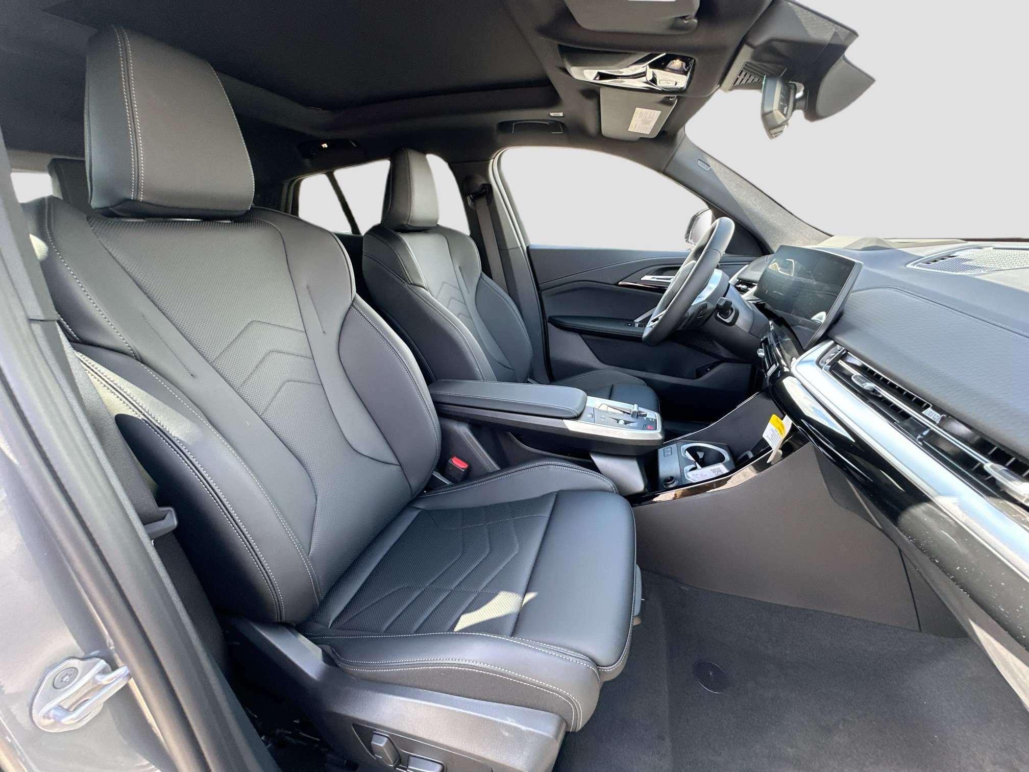 New 2026 BMW X2 xDrive28i w/ Technology Package AWD/4WD image 22