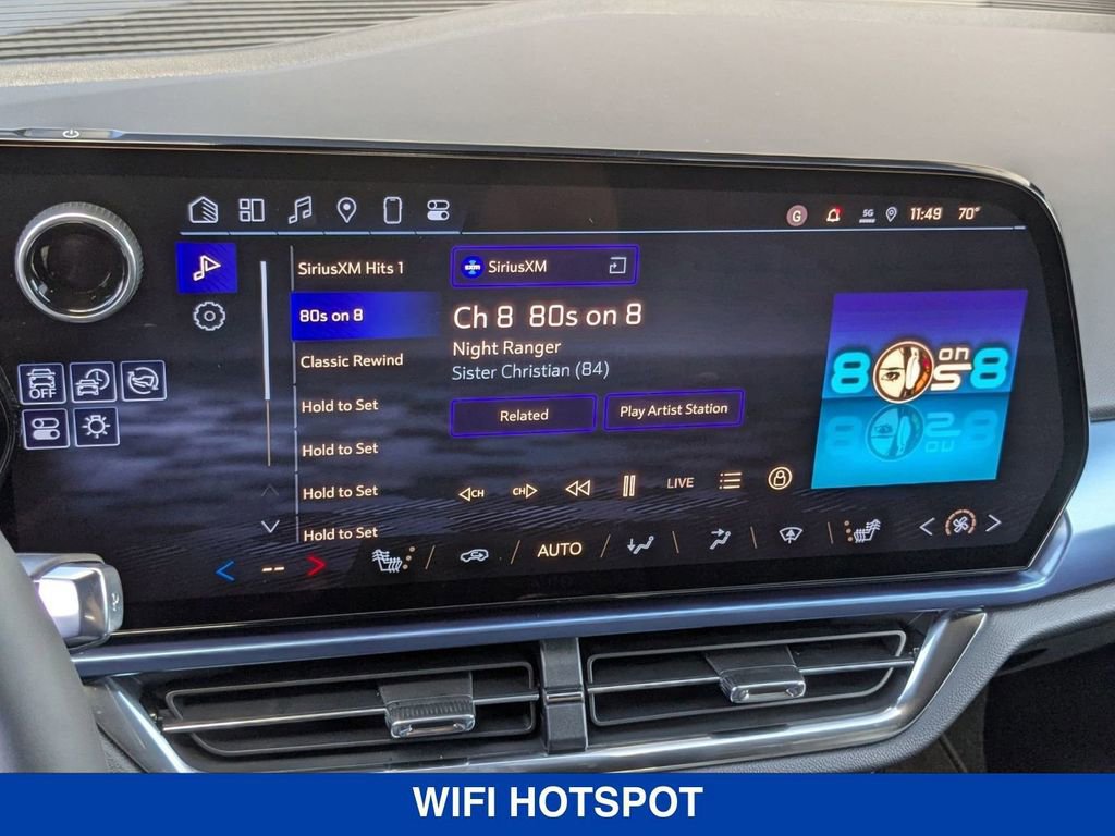 New 2025 Chevrolet Equinox EV LT AWD/4WD image 22