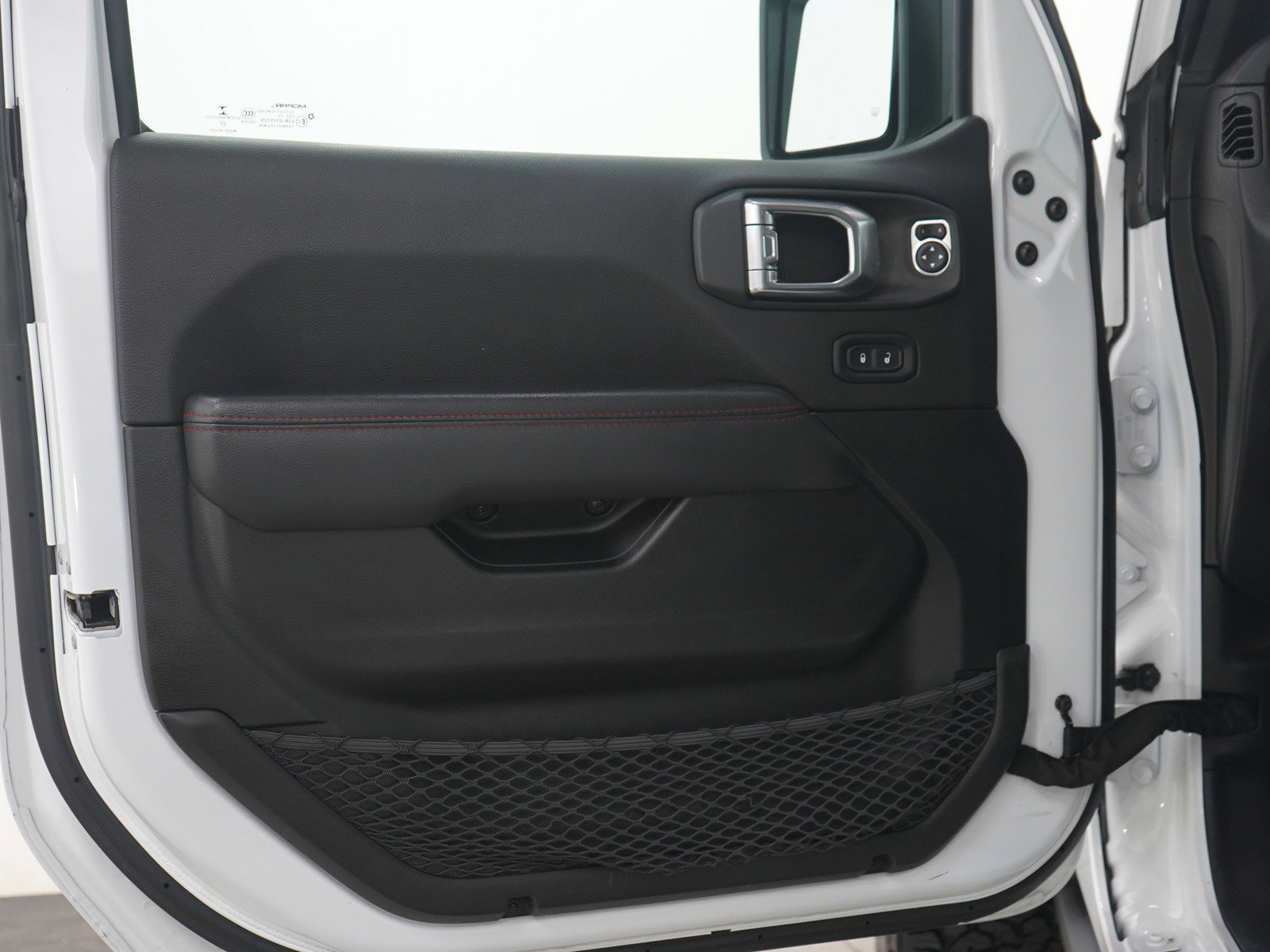 Used 2022 Jeep Gladiator Rubicon w/ Cold Weather Group image 19