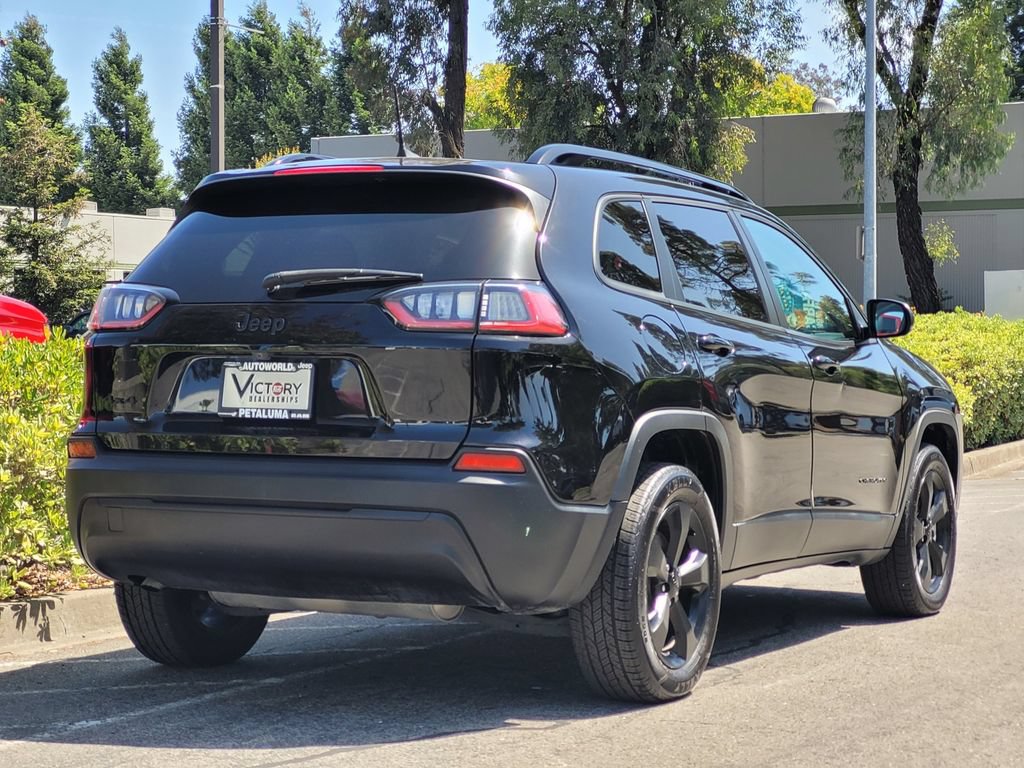 Used 2021 Jeep Cherokee Latitude AWD/4WD image 4