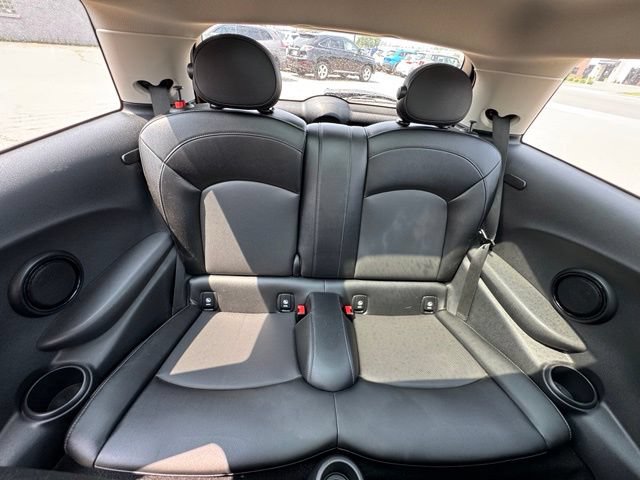 Used 2017 MINI Cooper 2-Door Hardtop FWD image 13