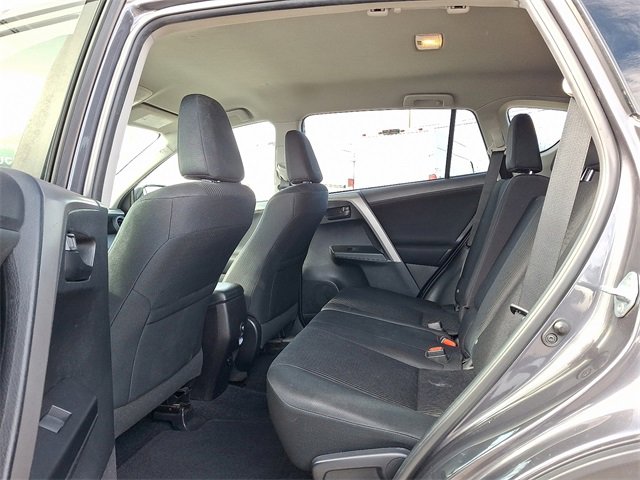 Used 2017 Toyota RAV4 LE image 8