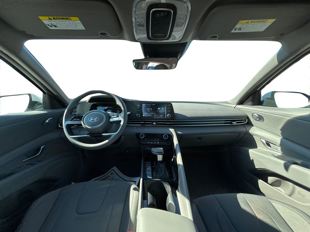 New 2025 Hyundai Elantra Blue image 14