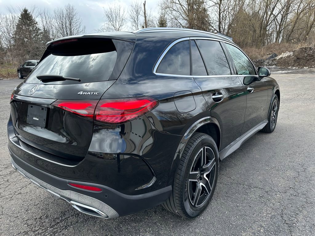 Used 2024 Mercedes-Benz GLC 300 4MATIC image 13