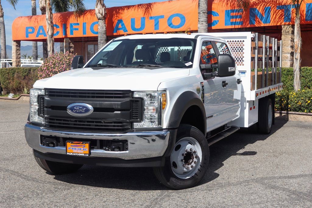 Used 2017 Ford F550 2WD Crew Cab Super Duty image 3