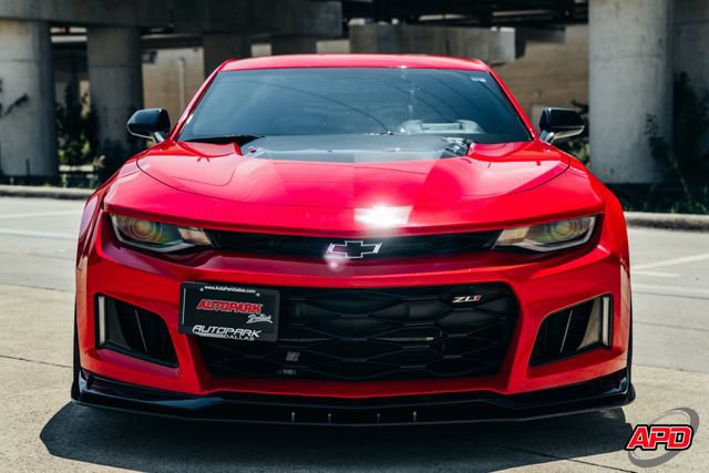 Used 2018 Chevrolet Camaro ZL1 RWD image 11