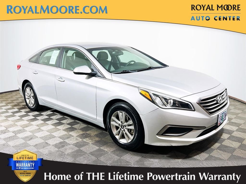 Used 2016 Hyundai Sonata SE image 1