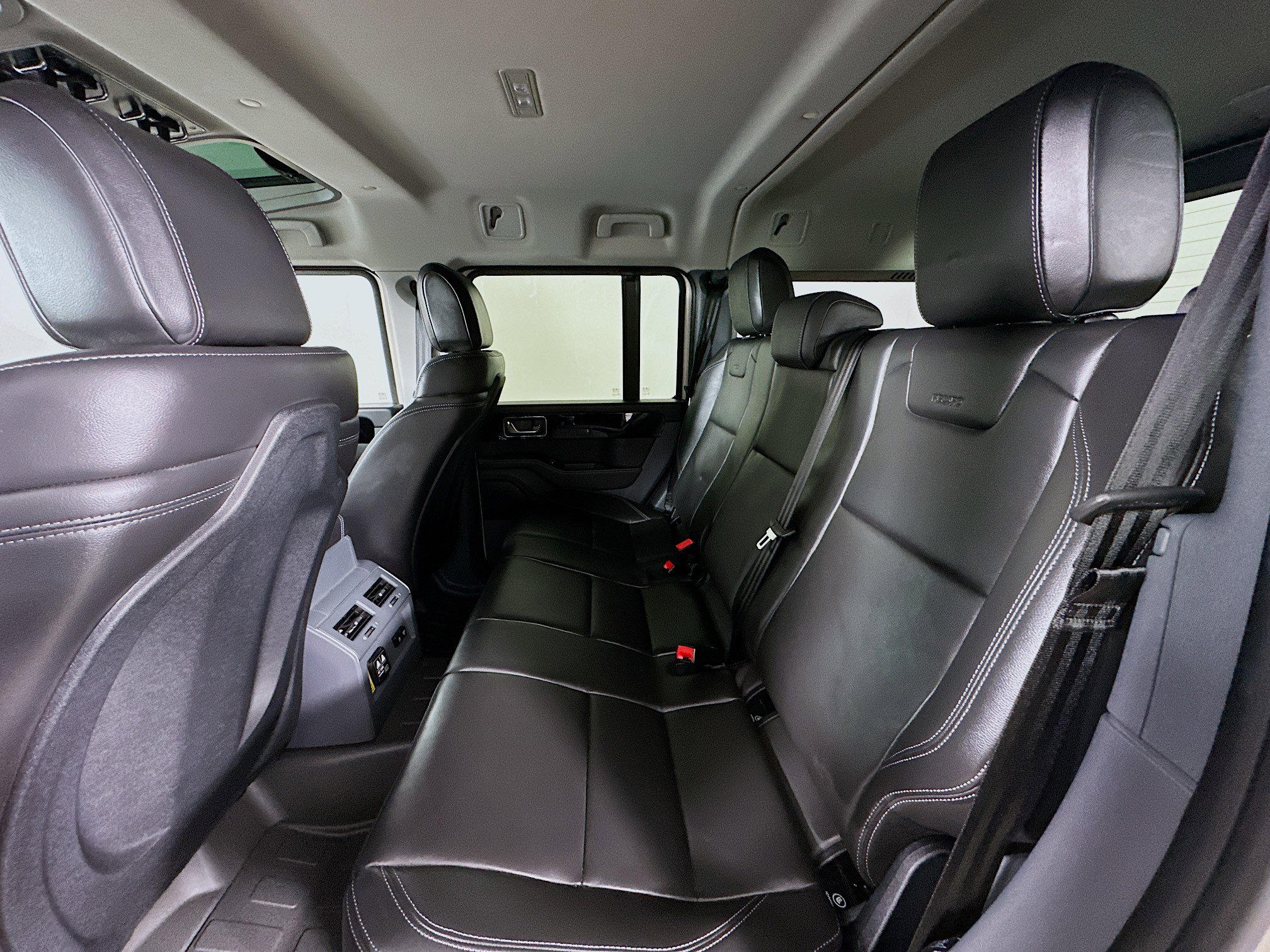 Used 2024 INEOS Grenadier image 38