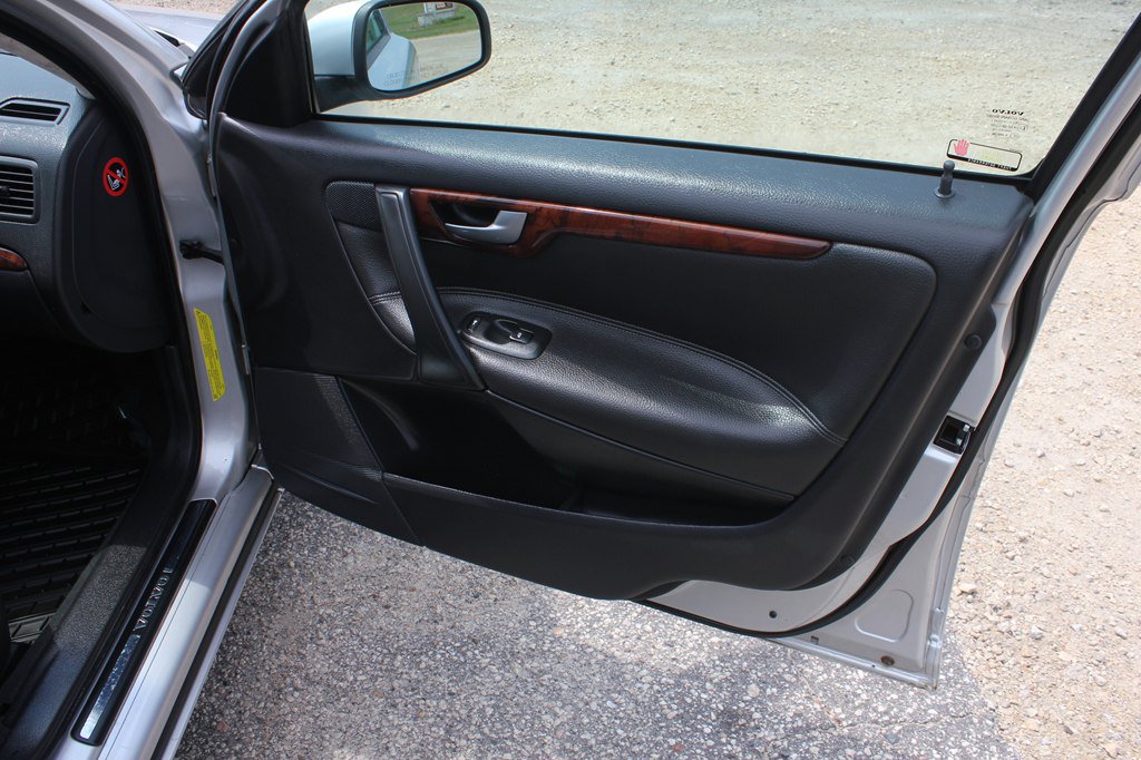 Used 2006 Volvo S60 2.5T FWD image 29
