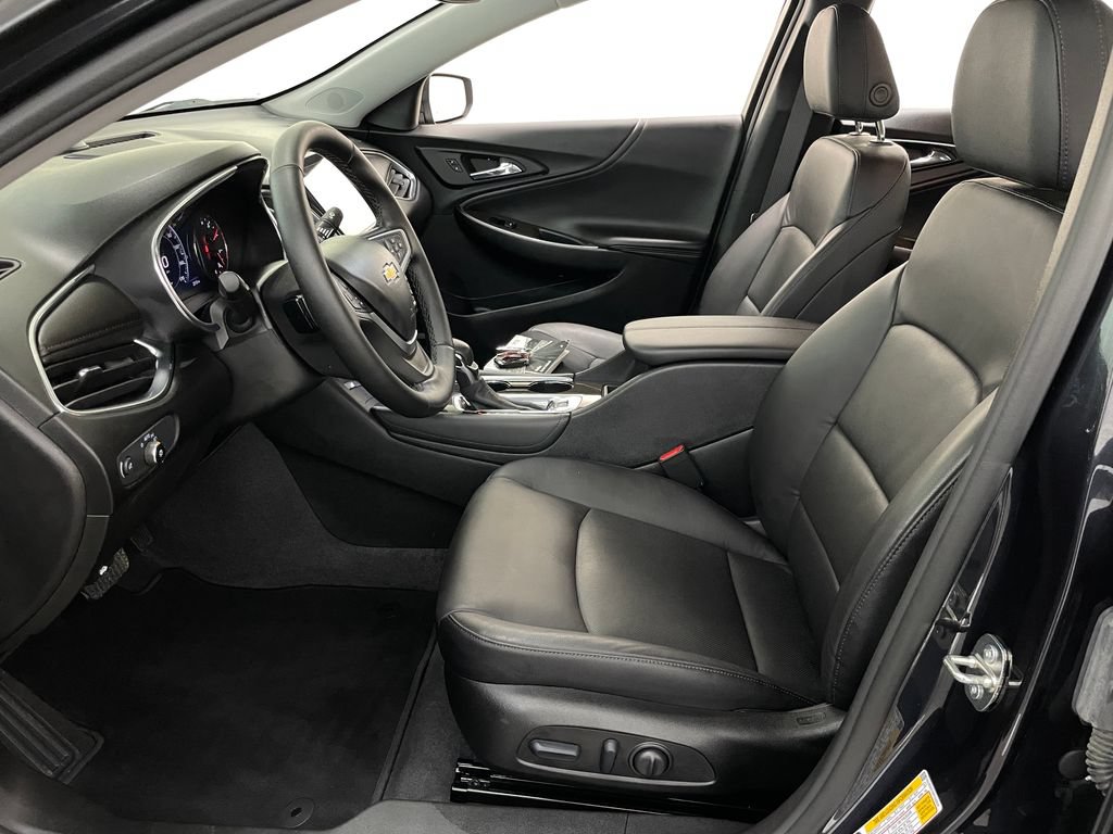 Used 2023 Chevrolet Malibu LT w/ Driver Confidence Package FWD image 6
