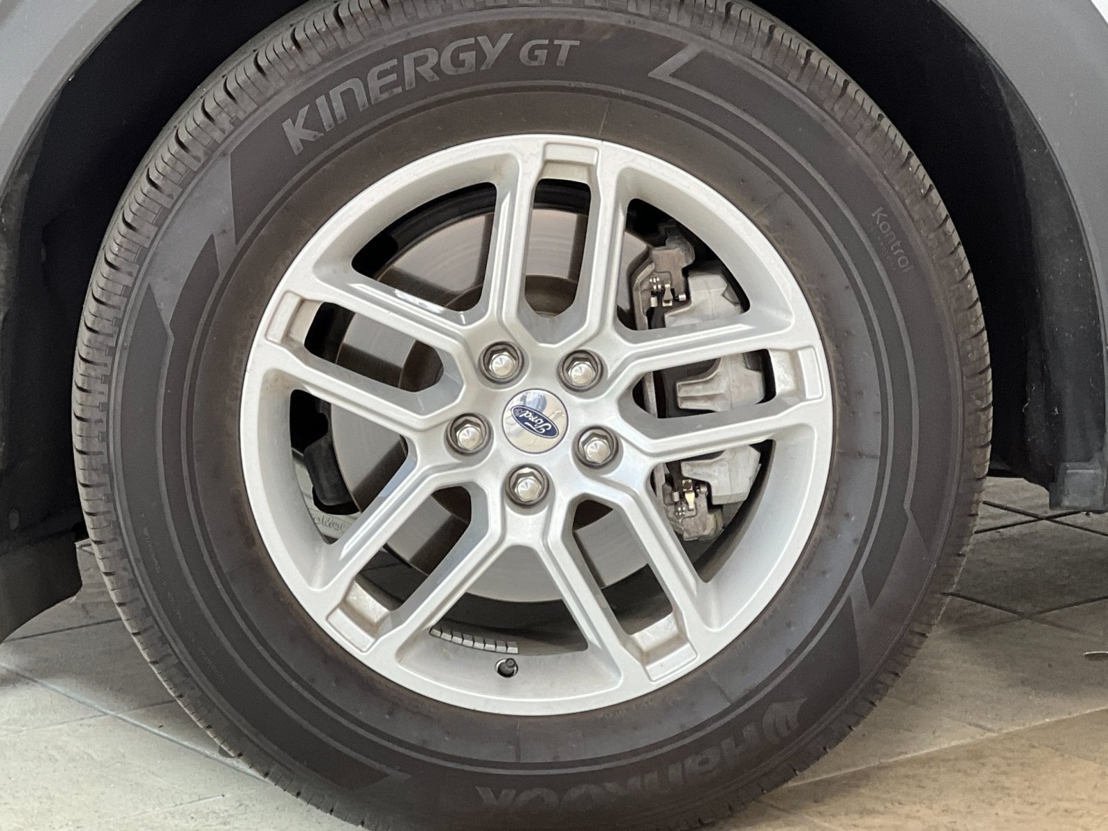 Used 2025 Ford Explorer Active RWD image 27