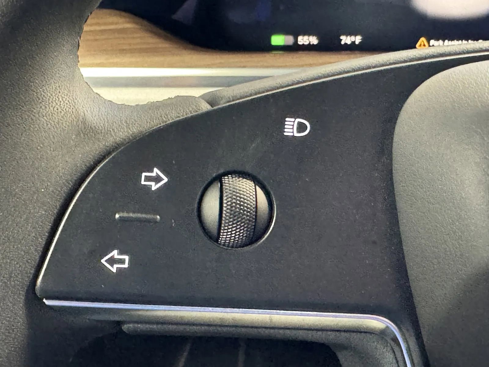 Used 2025 Tesla Model X image 21