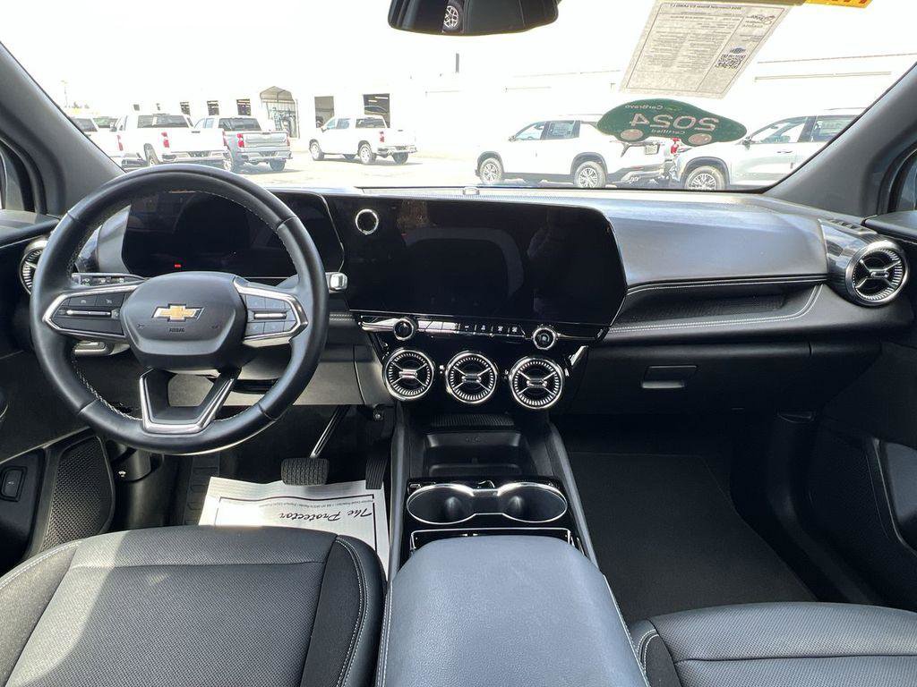 Certified 2024 Chevrolet Blazer EV LT AWD/4WD image 24