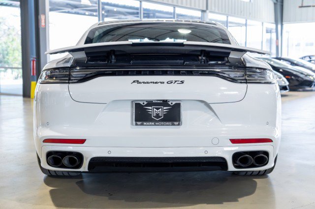 Used 2022 Porsche Panamera GTS w/ Premium Package image 5