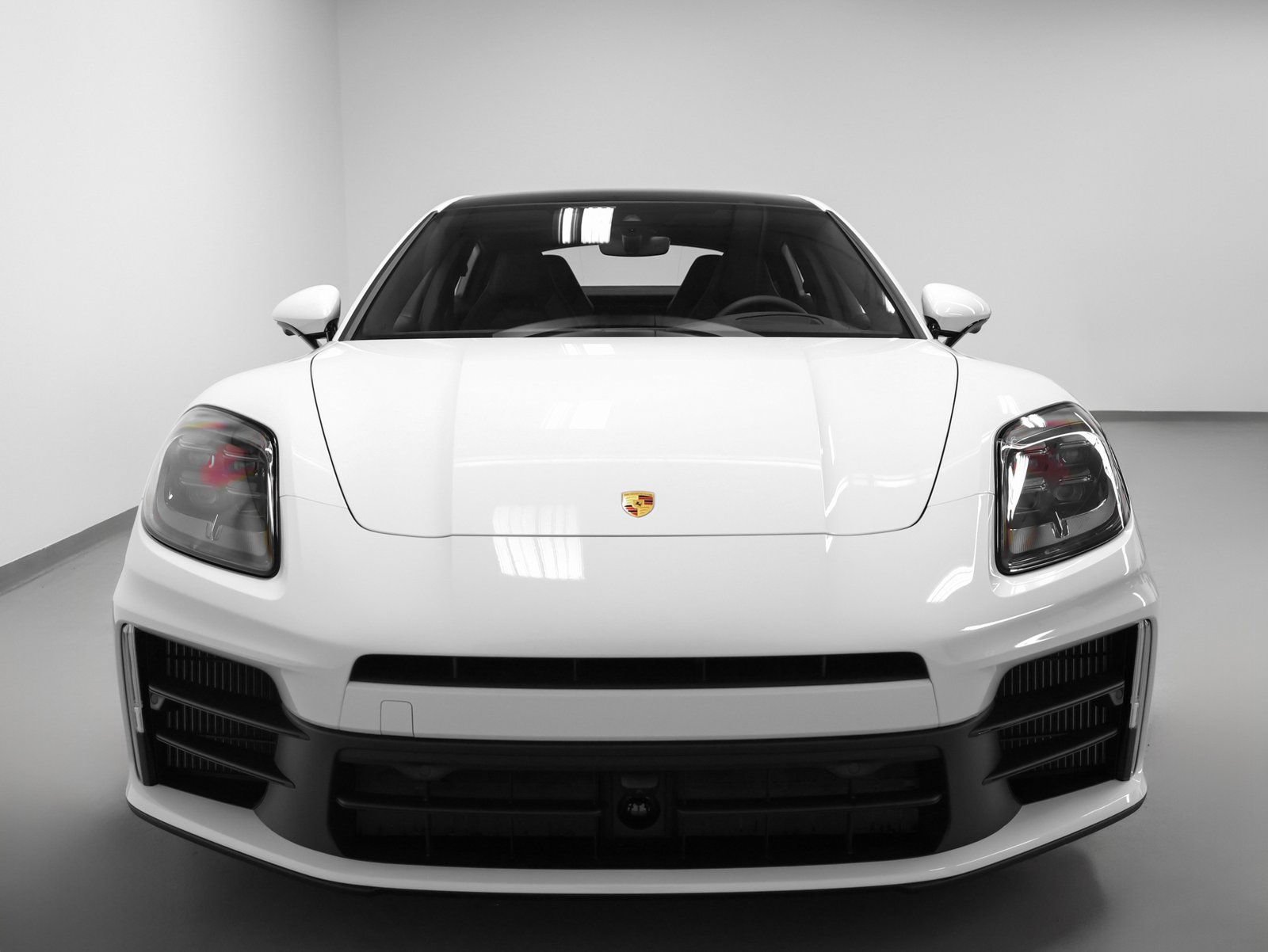 Certified 2026 Porsche Panamera 4 AWD/4WD image 8