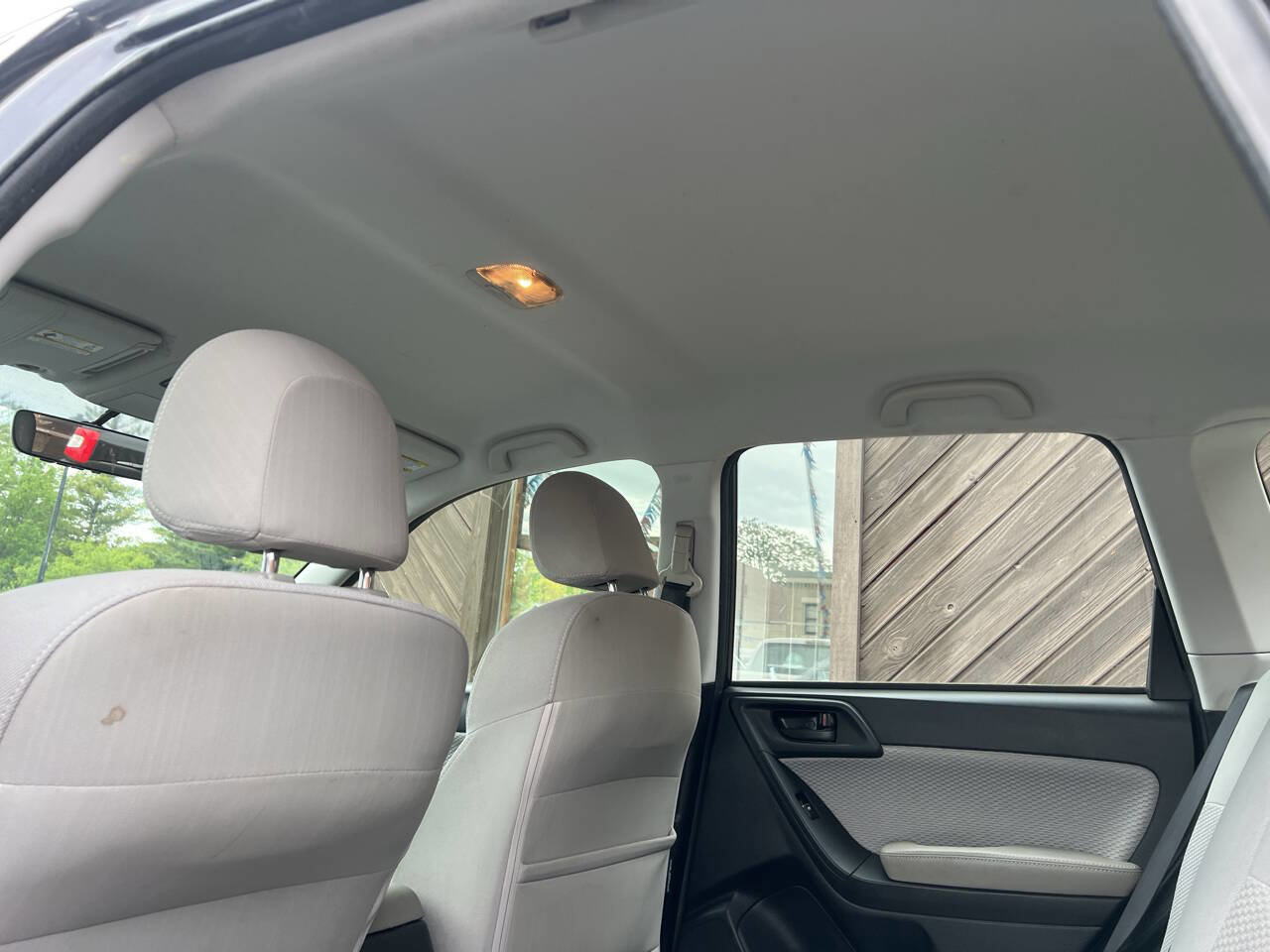 Used 2018 Subaru Forester 2.5i w/ Alloy Wheel Package image 14