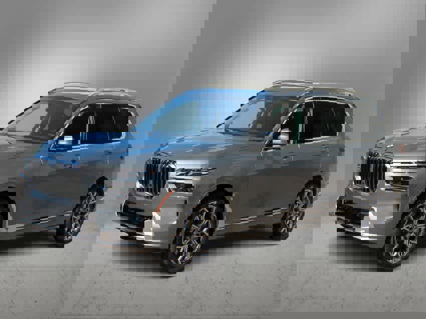 Certified 2026 BMW X7 xDrive40i w/ Executive Package image 4