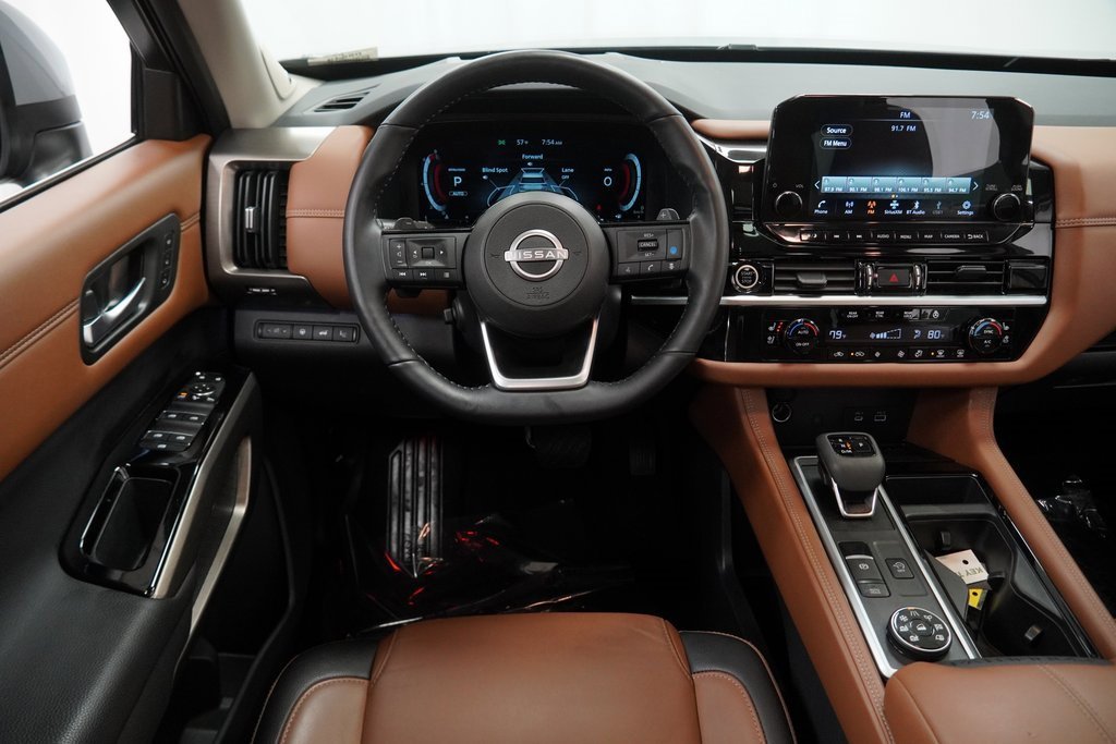 Used 2024 Nissan Pathfinder Platinum w/ Cargo Package image 27