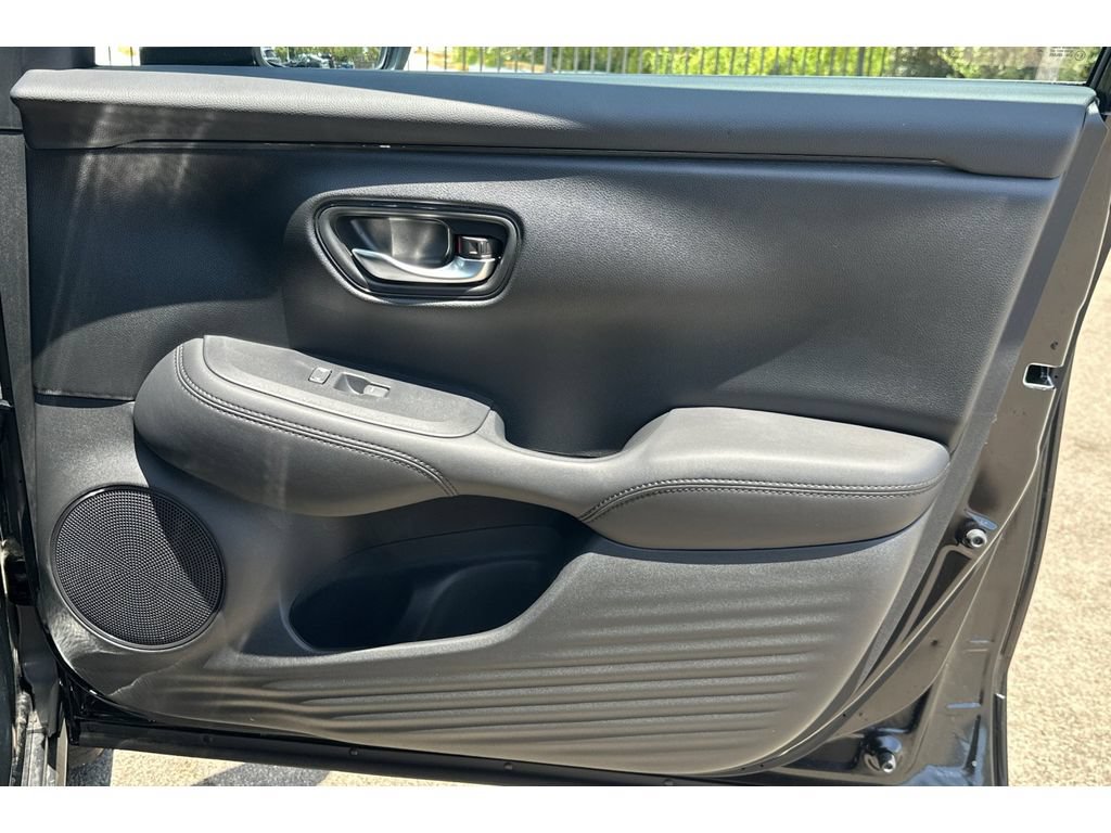 Used 2027 Honda HR-V LX image 21
