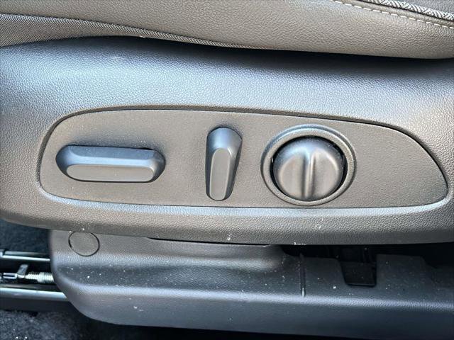 Used 2025 Buick Encore GX Preferred w/ Advanced Technology Package image 19