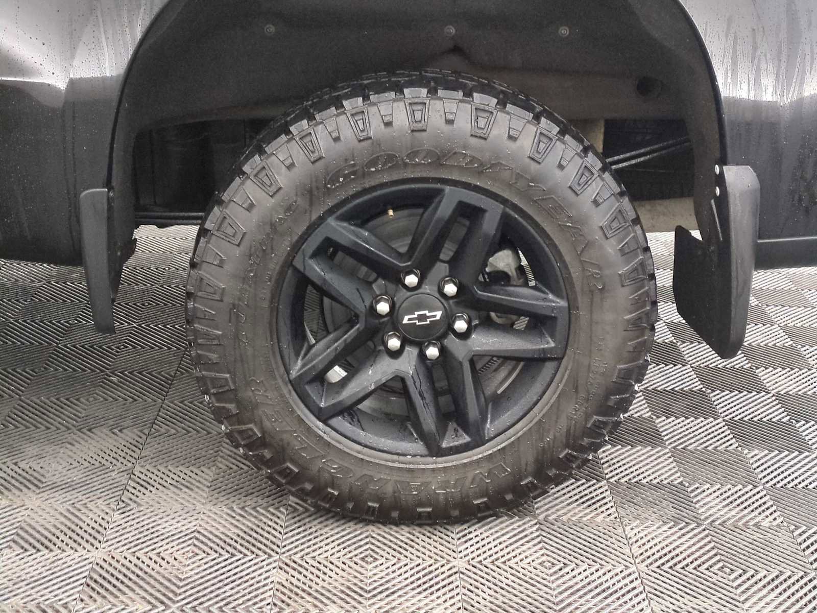 Used 2019 Chevrolet Silverado 1500 LT Trail Boss image 12