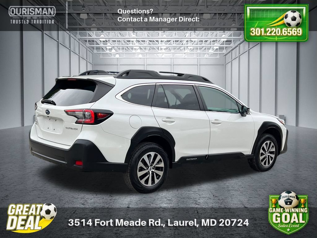 Used 2024 Subaru Outback Premium AWD/4WD image 3