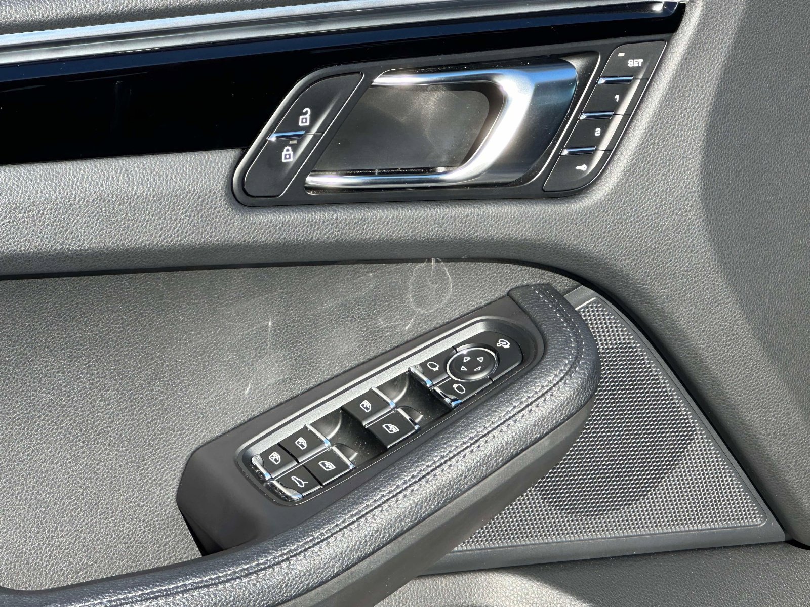 Used 2022 Porsche Macan S image 20