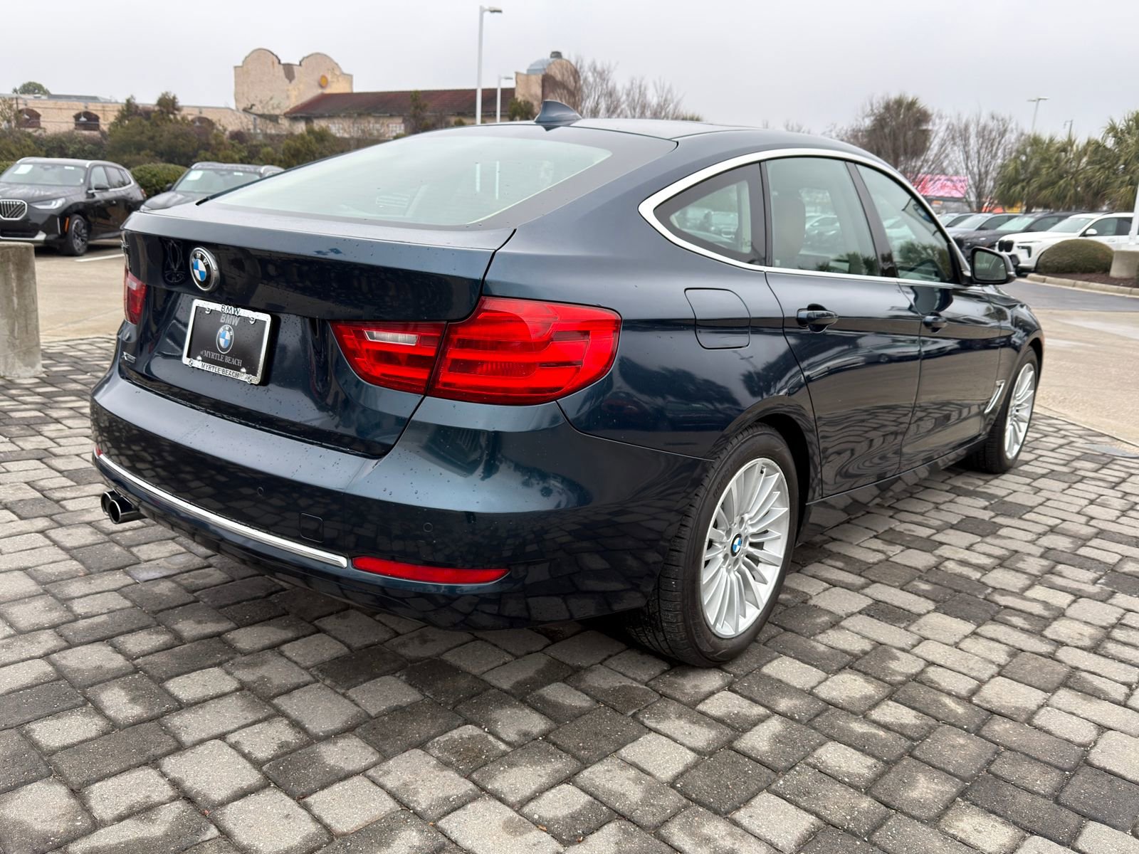 Used 2014 BMW 328i Gran Turismo xDrive image 9