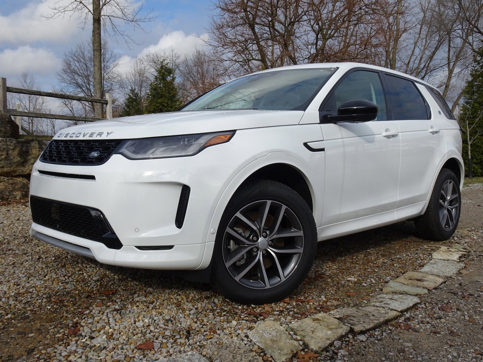 New 2025 Land Rover Discovery Sport S image 1