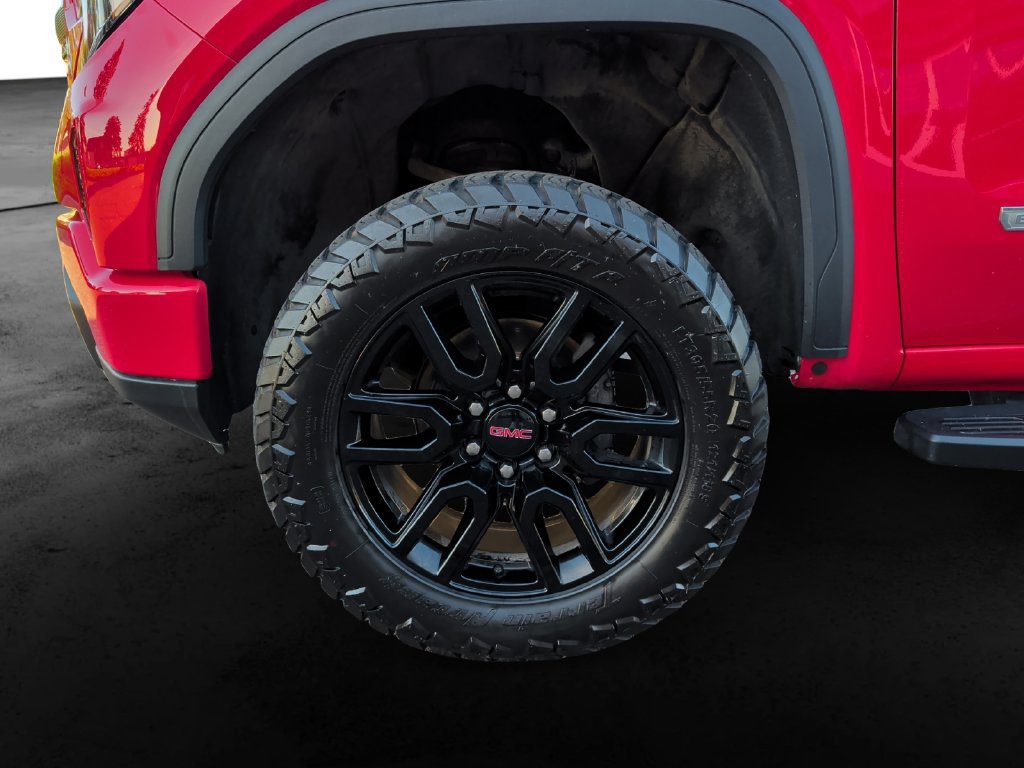 Used 2022 GMC Sierra 1500 Elevation w/ LPO, Elevation Black Package AWD/4WD image 9