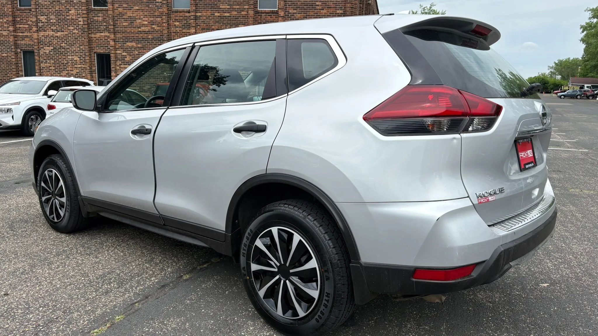 Used 2020 Nissan Rogue S AWD/4WD image 6